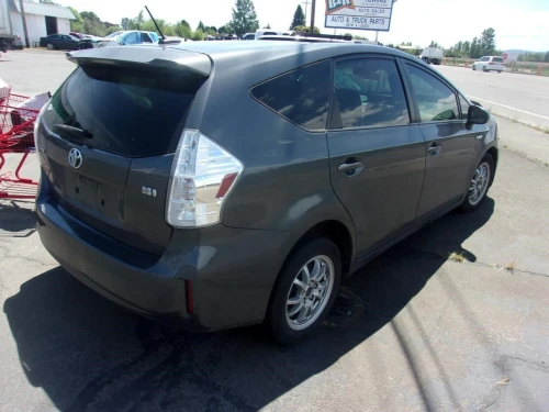 2008-2015 Scion xB 32956433 Front Left/Driver Used OEM Steering Knuckle Spindle