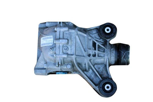 Carrier Land Rover Discovery 20 Used OEM Differentials & Carriers used OEM differential carrier assembly