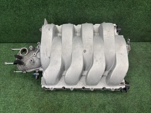 2007-2008 Audi / Volkswagen Q7 / Touareg 4.2L V8 Used Intake Manifold 079133185BN