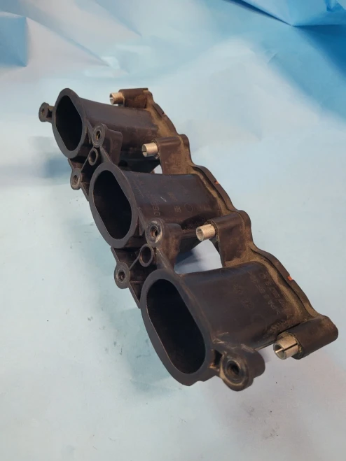 2009-2012 Audi / Volkswagen Q5 / A7 / Q7 / S4 / Touareg 3.0L Left Used Intake Manifold 06E133109