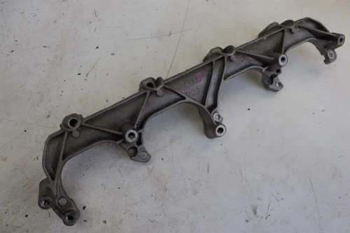 2010 Audi RS5 4.2L Lower Used Intake Manifold 079133340H