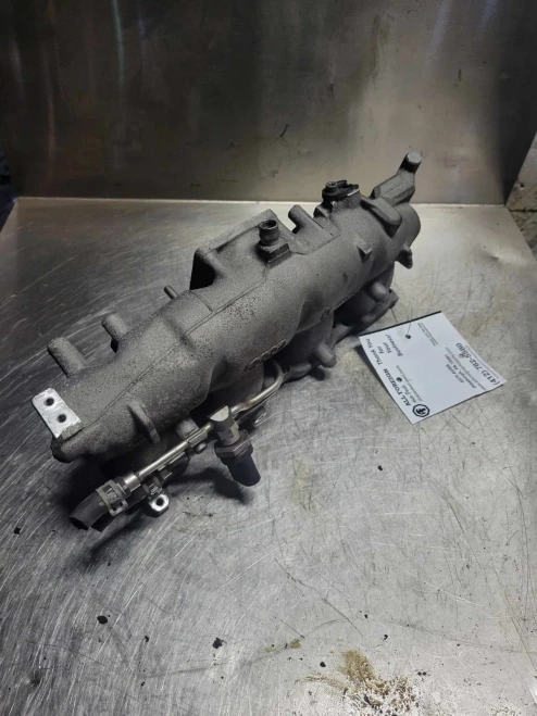2013-2014 Audi A4 Used Intake Manifold