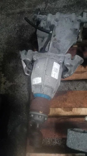 2016 Ford Edge 3.7 Used OEM Differential Carrier Assembly used OEM differential carrier assembly