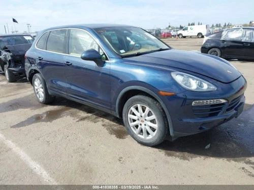 2011-2014 Front 95834901131 Porsche Cayenne Used OEM Front Differential Carriers used OEM front differential carrier assembly