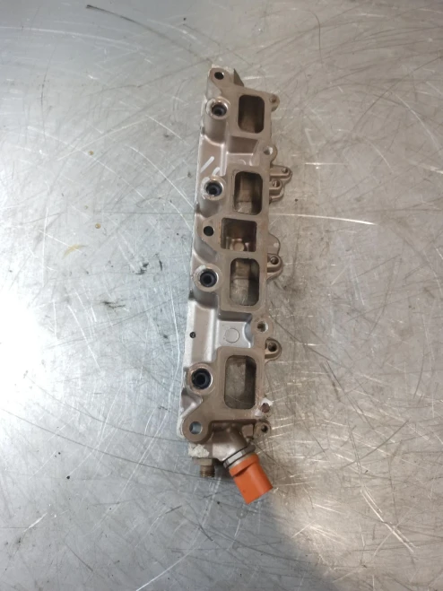 Audi / Volkswagen A1 / Golf / Passat / Tiguan 1.4L TFSI Used Intake Manifold