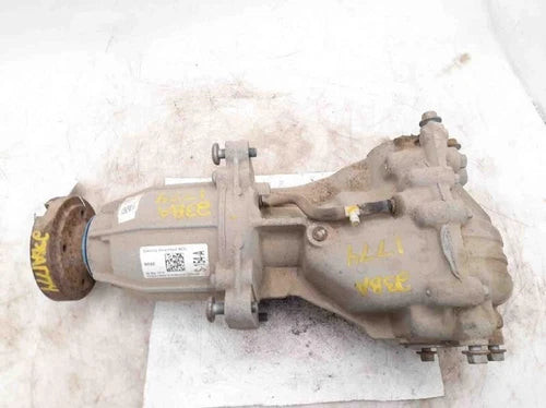 2013-2014 Ford Edge Lincoln Mkx Rear Axle Used OEM Rear Differential Carriers used OEM rear differential carrier assembly