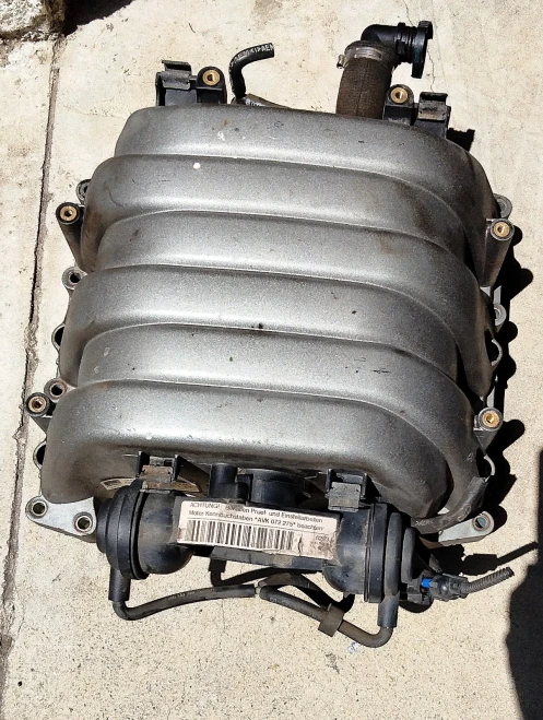 Audi A4 / A6 3.0L Upper V6 Used Intake Manifold 06C133201E