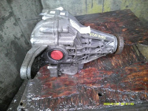 2015-2016 Porsche Macan 3.6LT Rear Carrier Used OEM Rear Differential Carriers used OEM rear differential carrier assembly