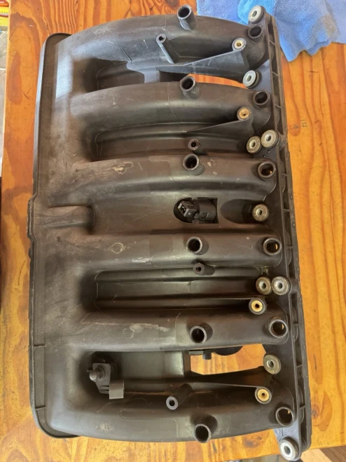 2001-2005 BMW 325i / 3 Series Used OEM Intake Manifold