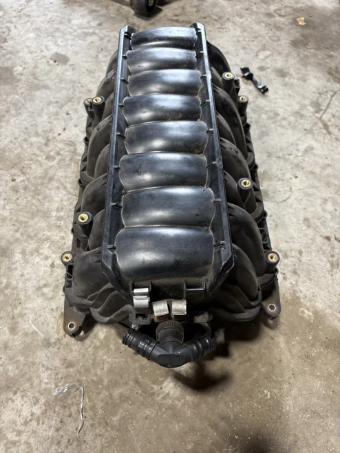 2006-2010 BMW 650i / X5 4.8L N62 Used OEM Intake Manifold 11617531618