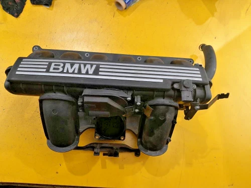 2007 BMW Z4 2.5L N52 Used OEM Intake Manifold