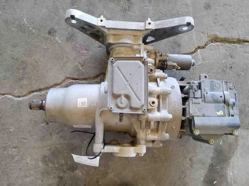 2018-2020 Jeep Cherokee Rear W/O Off Road 2SPD Used OEM Rear Differential Carriers used OEM rear differential carrier