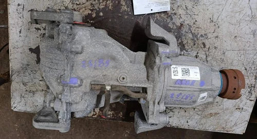 2015-2018 Ford Edge 3.5L Rear Used OEM Rear Differential Carriers used OEM rear differential carrier assembly