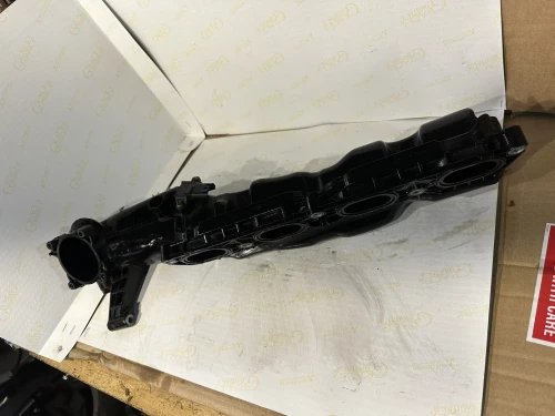 2010-2013 BMW X5M / X6M 4.4L Right Used OEM Intake Manifold