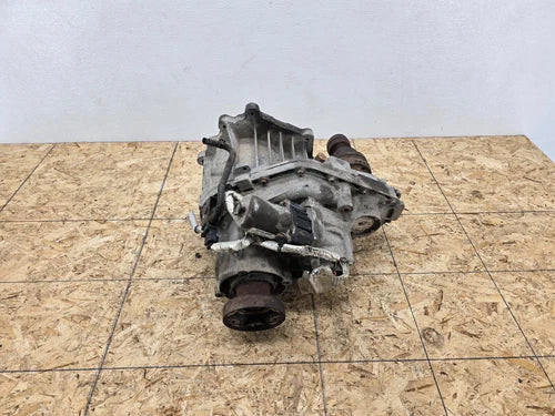 JEEP GRAND CHEROKEE SRT 14-25 OEM ALL WHEEL DRIVE AXLE CARRIER TRANSFER CASE used OEM differential carrier assembly