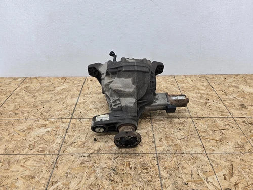 JEEP GRAND CHEROKEE SRT 14-24 OEM 4WD REAR AXLE CARRIER RATIO 3.70 DIFFERENTIAL used OEM rear differential carrier assembly
