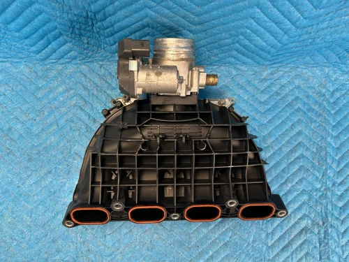 2015-2016 BMW 428I With Throttle Body Used OEM Intake Manifold