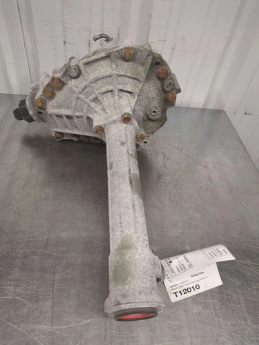 2018-2020 Land Rover Discovery 3.0L Front Carrier Differential Case Used OEM Front Differential Carriers used OEM front