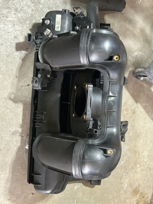BMW 328i / 528i / X3 / X5 / Z4 N52 Used OEM Intake Manifold