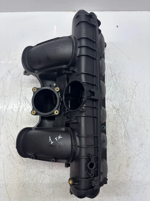 BMW 5 Series / 530i 3.0L N52 Used Intake Manifold