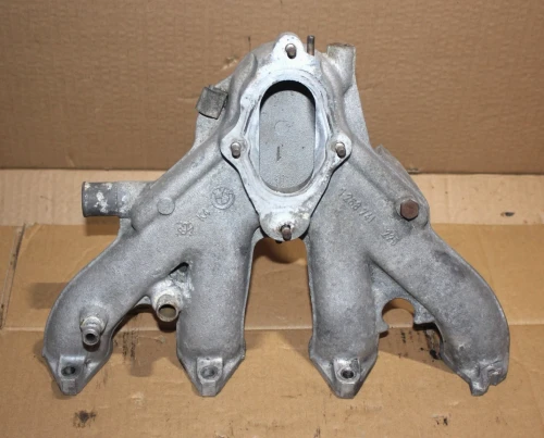 BMW E21 / E30 / E12 / E28 Used OEM Intake Manifold 11611268742