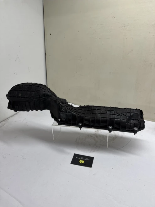 BMW G05 / G06 / G07 / G11 / F90 / F91 / F95 / F96 Right Used Intake Manifold
