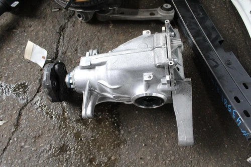 Carrier/Differential BMW 840I 20 Used OEM Differentials & Carriers used OEM differential carrier assembly
