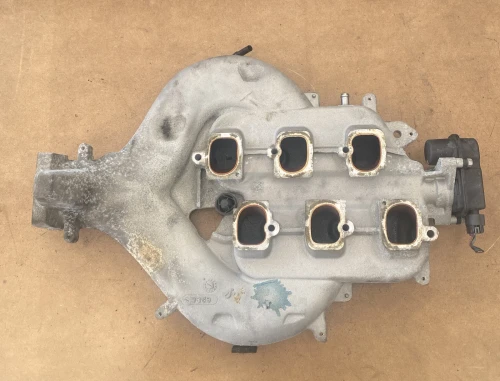 2004-2009 Cadillac SRX 3.6L Upper V6 Used OEM Intake Manifold 12597852