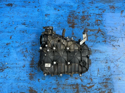 2013, 2019 Cadillac XTS 3.6L Upper V6 Used Intake Manifold