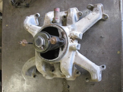 1973-1987 Chevrolet / Kia C10 / K5 6.2L Diesel Used OEM Intake Manifold 0423510