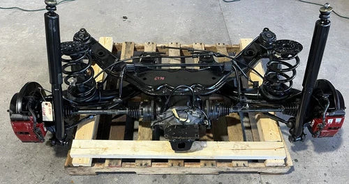 2006 Gto Rear Gear Carrier Suspension Complete 6.0L 6 Speed Used OEM Differentials & Carriers used OEM differential carrier