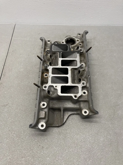 1993-1995 Chevrolet / Pontiac Camaro / Firebird 3.4L Lower Used OEM Intake Manifold 10137051