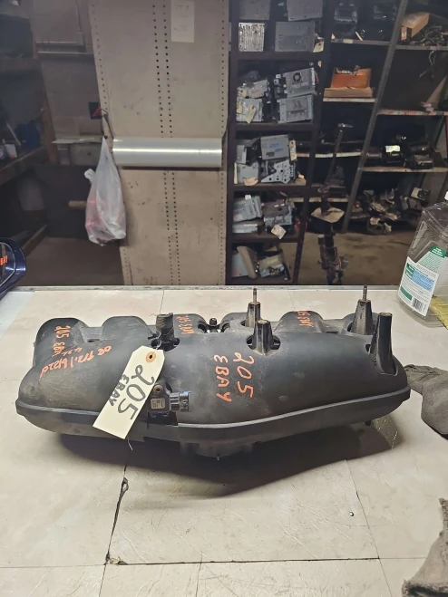 2008-2009 Chevrolet / GMC / Isuzu Trailblazer / Envoy / Ascender 4.2L Used Intake Manifold