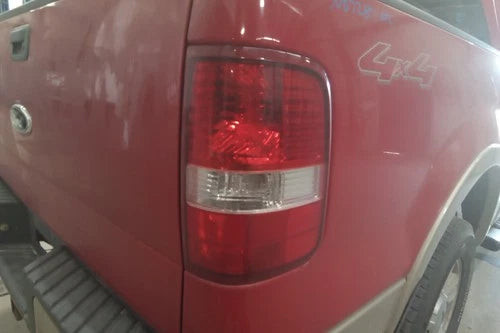 2006 2007 2008 Ford F150 Passenger RH Styleside Tail Light Lamp OEM used OEM tail light assembly