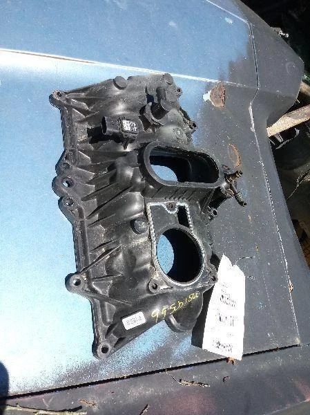 Chevrolet / GMC / Ram Suburban / 1500 Used Intake Manifold