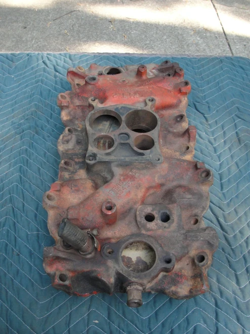 Chevrolet Chevelle / Camaro / Nova / Corvette Used Intake Manifold
