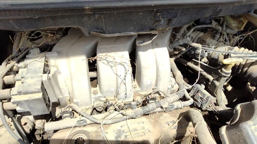 2000 Chrysler Town & Country 3.8L Upper Used OEM Intake Manifold 05003882AB