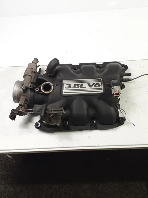 2005 Chrysler Pacifica 3.8L Upper Used OEM Intake Manifold 04781395A