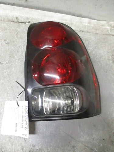 2002-2009 Chevrolet Trail Blazer Passenger RH Tail Light Lamp OEM used OEM tail light assembly
