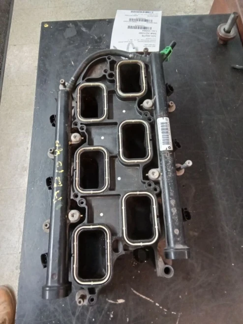 2014 Chrysler 300 3.6L Lower Used Intake Manifold