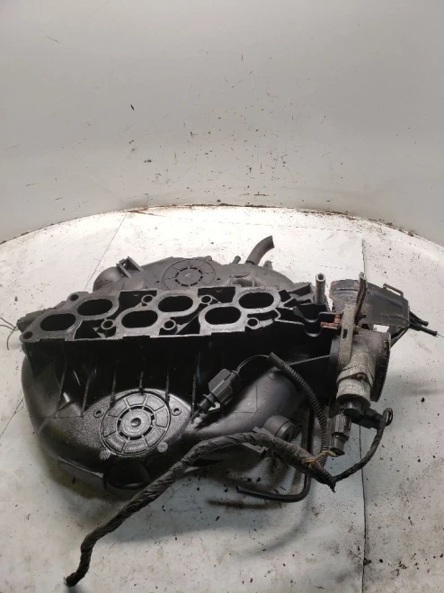 2006 Dodge Stratus 2.7L Upper Used Intake Manifold