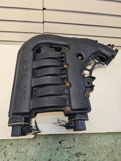 2007-2010 Dodge / Chrysler Charger / Magnum / 300 3.5L Upper V6 Used Intake Manifold