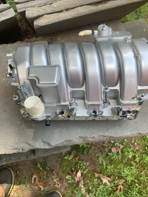 2009 Dodge Challenger 5.7L V8 Used OEM Intake Manifold