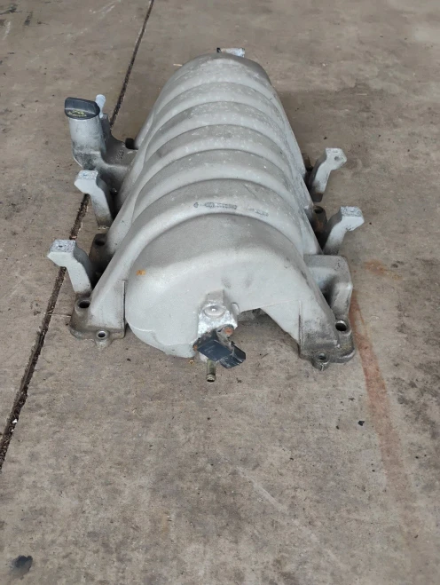 2009 Dodge Charger 6.1L Used Intake Manifold