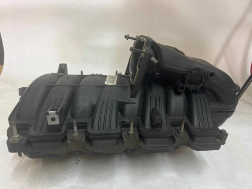 Dodge Durango 4.7L Used Intake Manifold