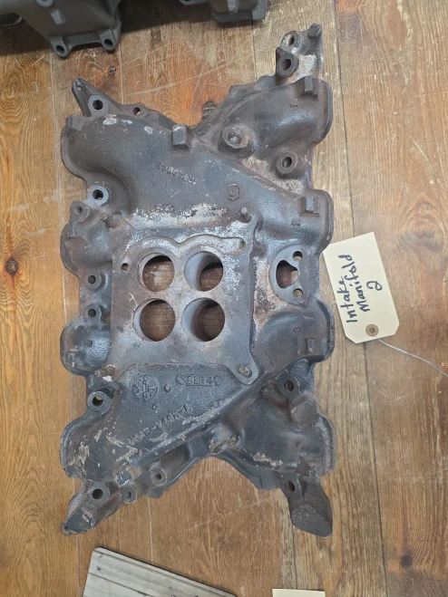 1970-1971 Ford Mustang Used OEM Intake Manifold DOAE9425L