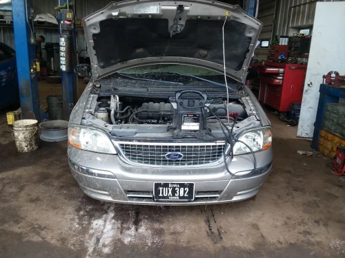 2001-2003 Ford Windstar 3.8L Lower Used Intake Manifold