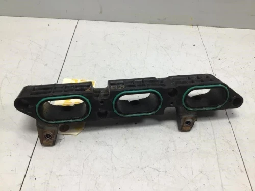 2005, 2007 Ford Freestyle 3.0L Lower Used OEM Intake Manifold