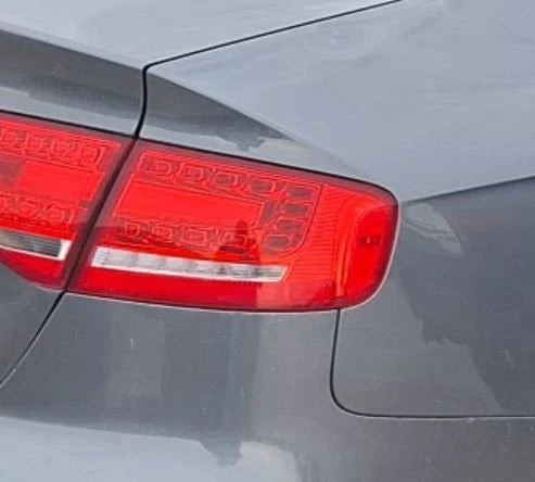 2010-2012 Audi A4 Quarter Mount Passenger RH Tail Light Lamp OEM OEM used OEM tail light assembly