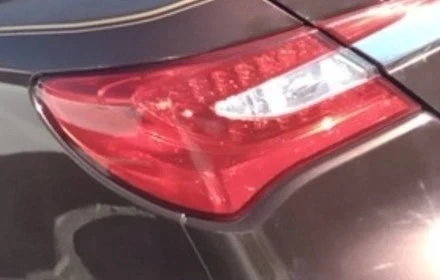 11-14 Chrysler 200 Left Driver Quarter Mounted Tail Light Lamp OEM OEM used OEM tail light assembly